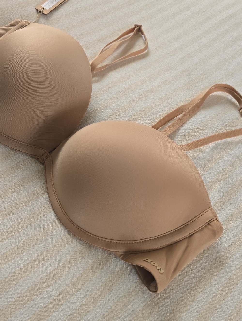SKIMS Multi-way Bra Size:36D Clay - Picture 2 of 6